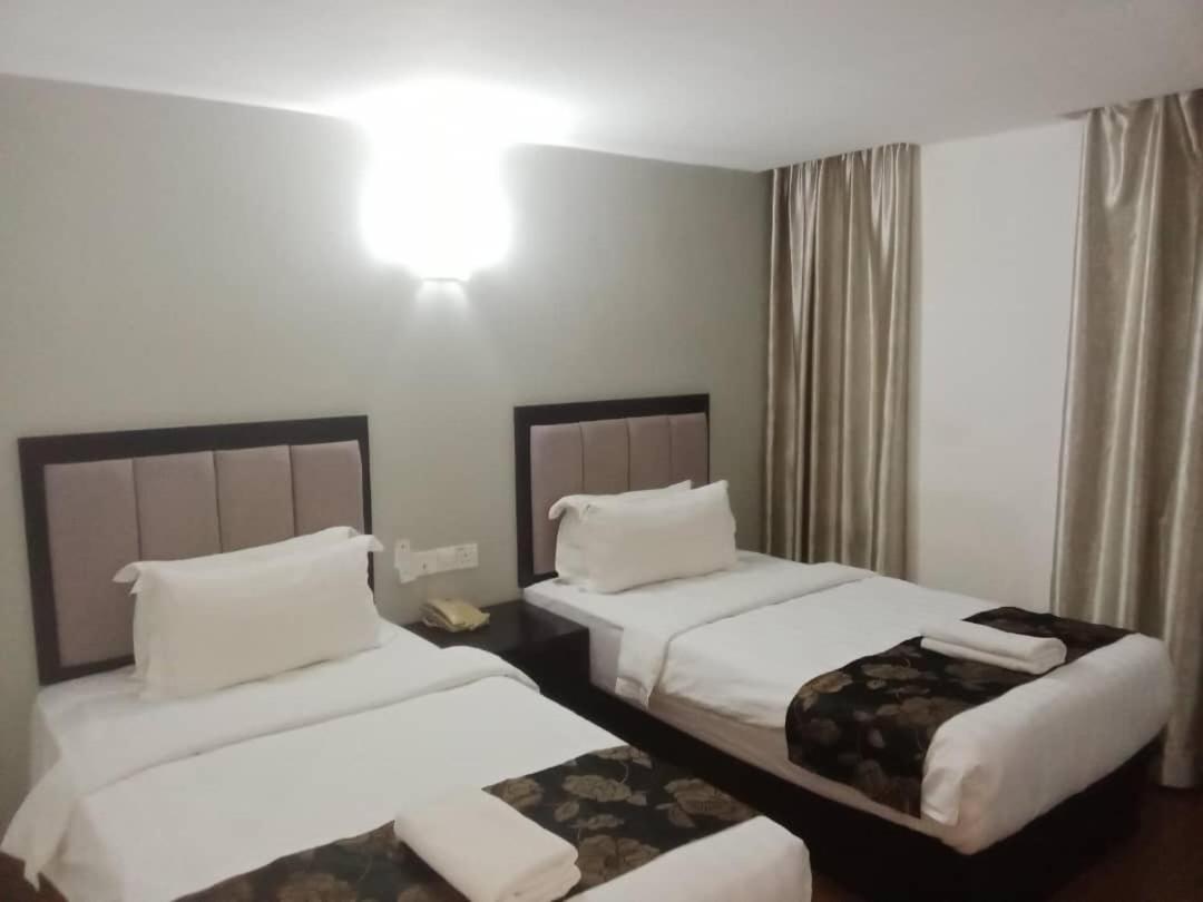 Kk Waterfront Hotel Kota Kinabalu